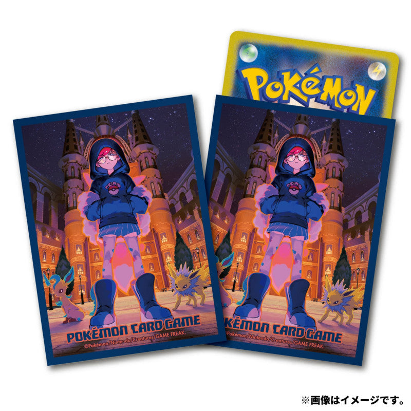 Eevolvd Cassiopeia Pokemon Center Kort sleeve med exklusiv konst med exempel på konsten direkt fran Pokemon Center Japan