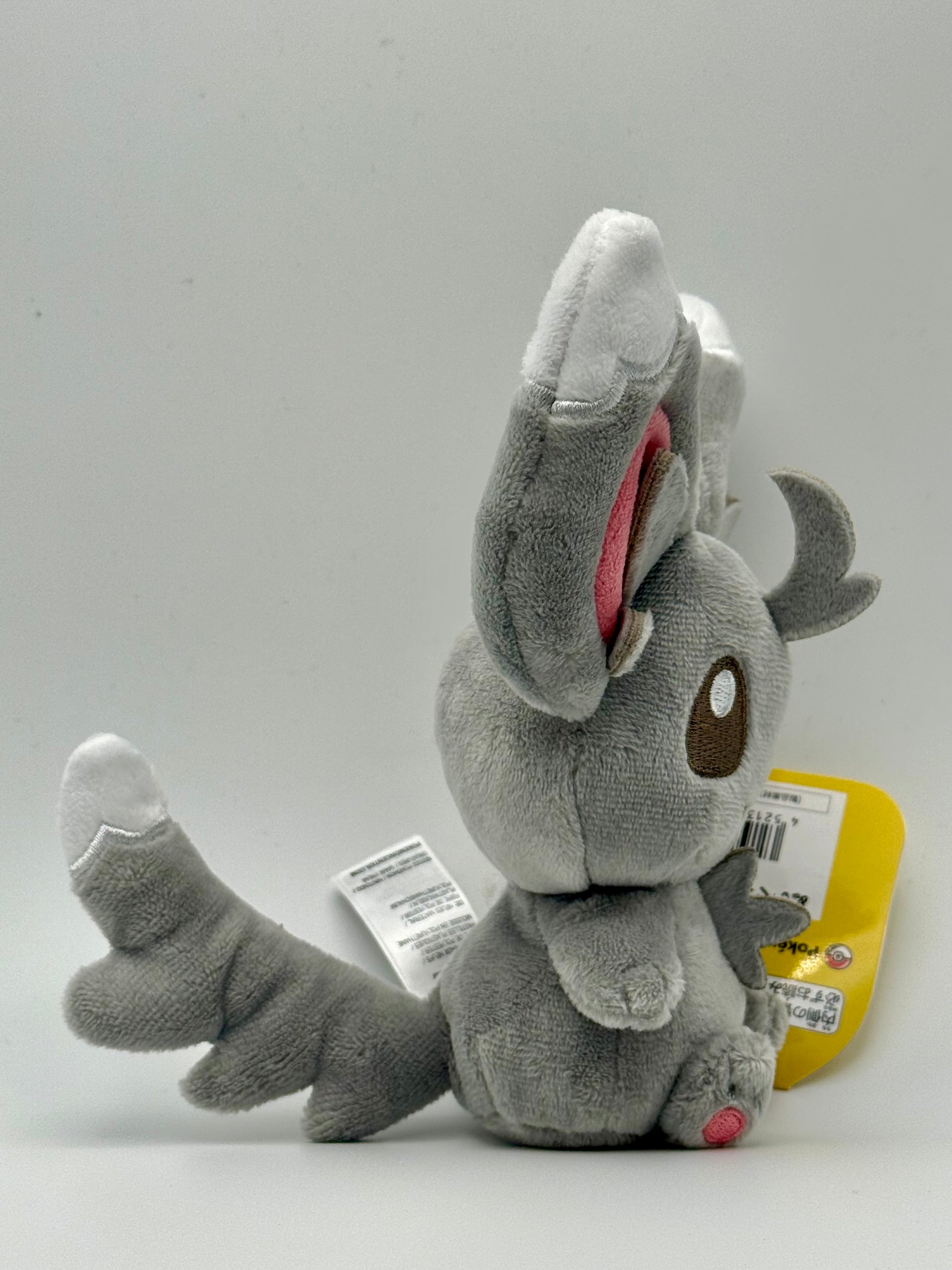 Eevolvd Minccino Plush Gosedjur med Mjuk Pals med baksidan i fokus direkt fran Pokemon Center Japan