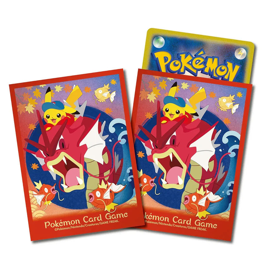 Eevolvd Hiroshima Special Box med Exklusivt kort och sleeves och deck box med exempel på hur gyrados promo sleeves ser ut direkt från Pokemon Center Japan