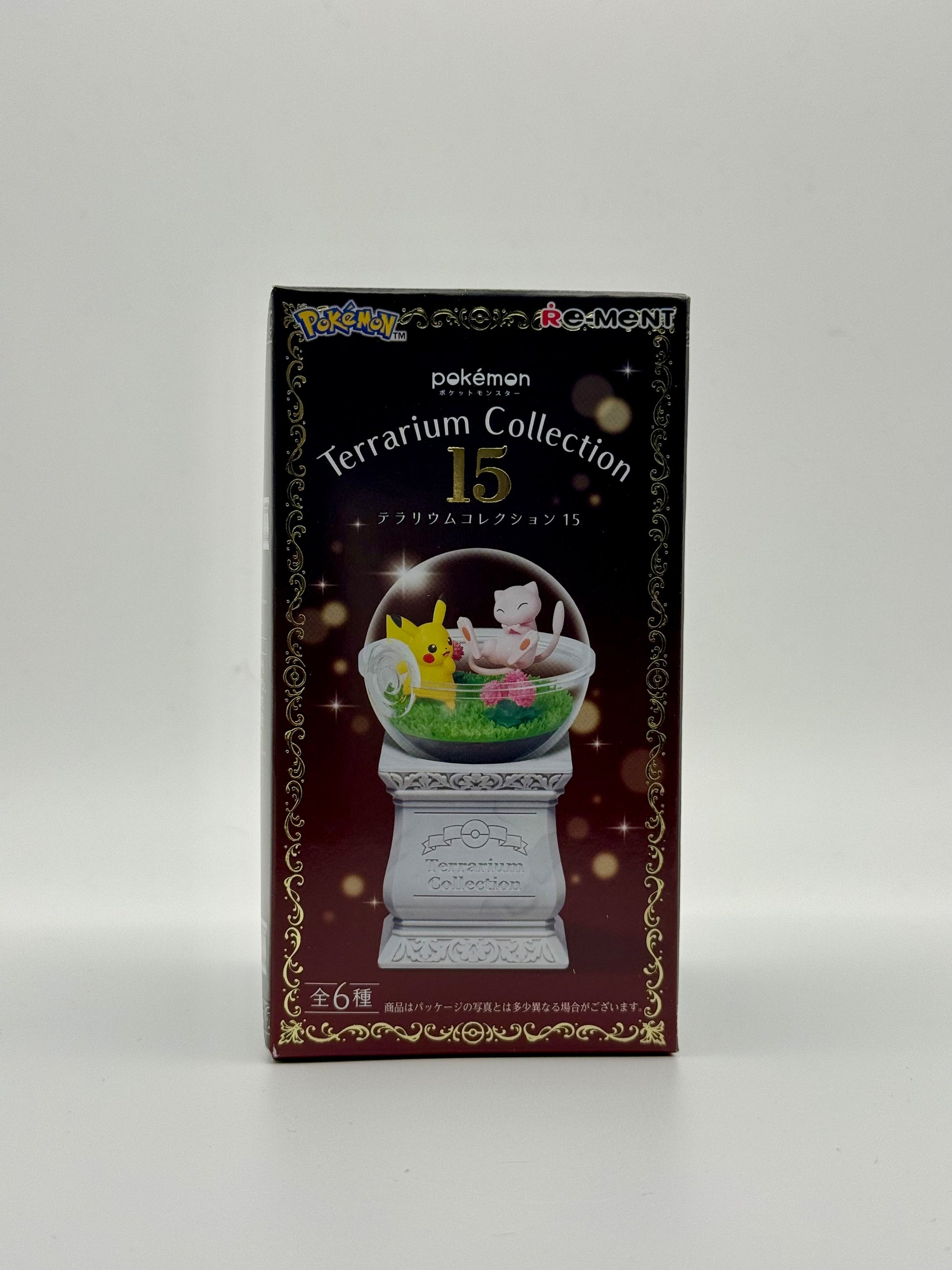 Eevolvd Rement Terrarium med unika statyer av pokemon med bild fran framsidan direkt fran Pokemon Center Japan