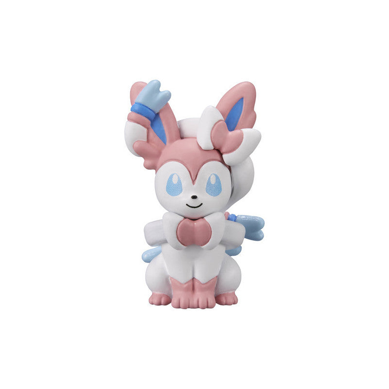 eevolvd bath bomb eevee blind box med sylveon I fokus direkt fran pokemon center japan