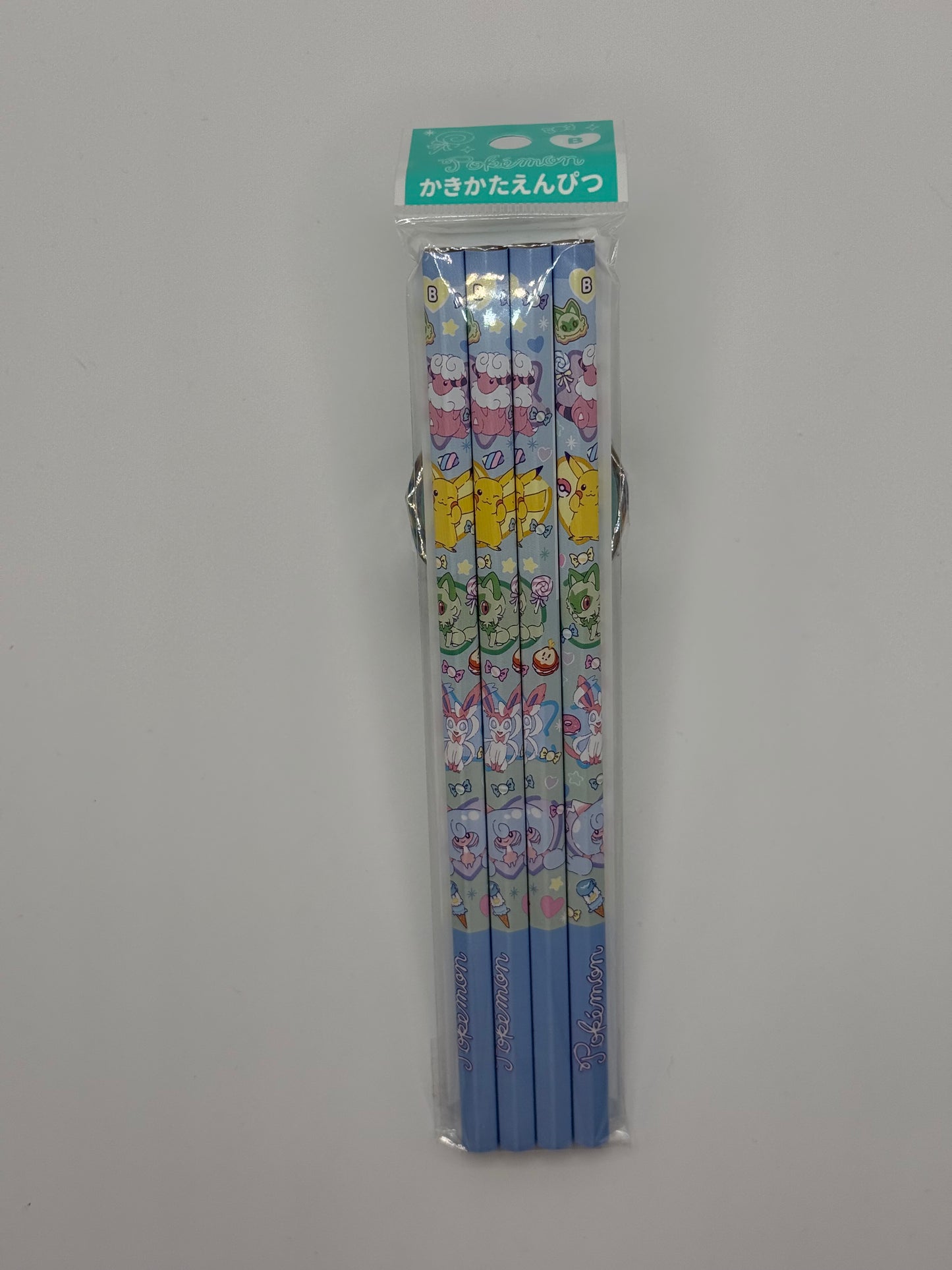 eevolvd 4 pack penner med fancy time tema direkt fran pokemon center japan med exempel pa hur framsidan ser ut
